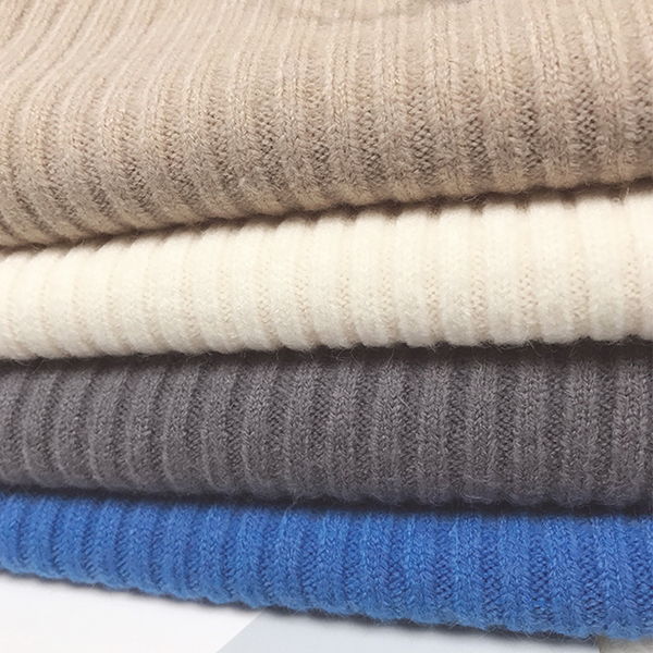 เสื้อไหมพรมแขนกระดิ่ง คอปีน หนานุ่มถักลายนูน (TT0021)