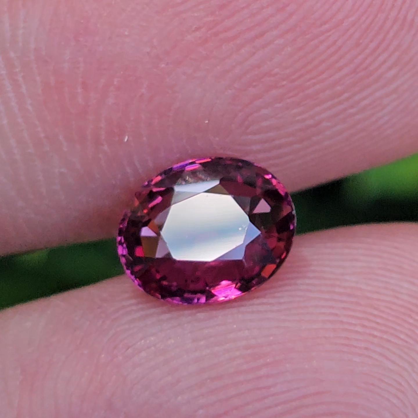 พลอย อุมบาไลต์ การ์เน็ต Umbalite Garnet 1.56 กะรัต (Cts.) ดิบ Unheated ลอยแท้ อัญมณีมงคลประจําวันเกิด เครื่องประดับพลอย