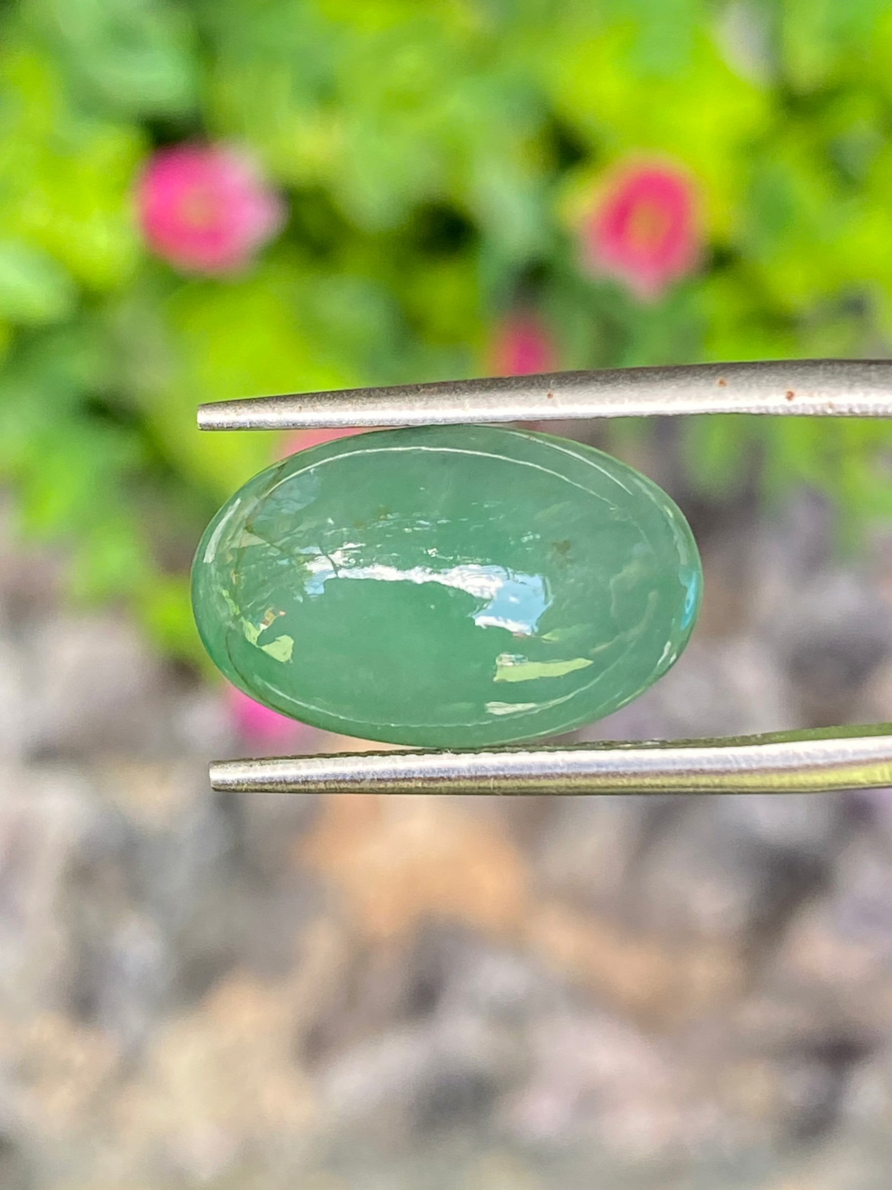 หยกพม่าเจียรนัย (Burmese jade ) 7.84 กะรัต หยกแท้ อัญมณีมงคลประจําวันเกิด เครื่องประดับหยก