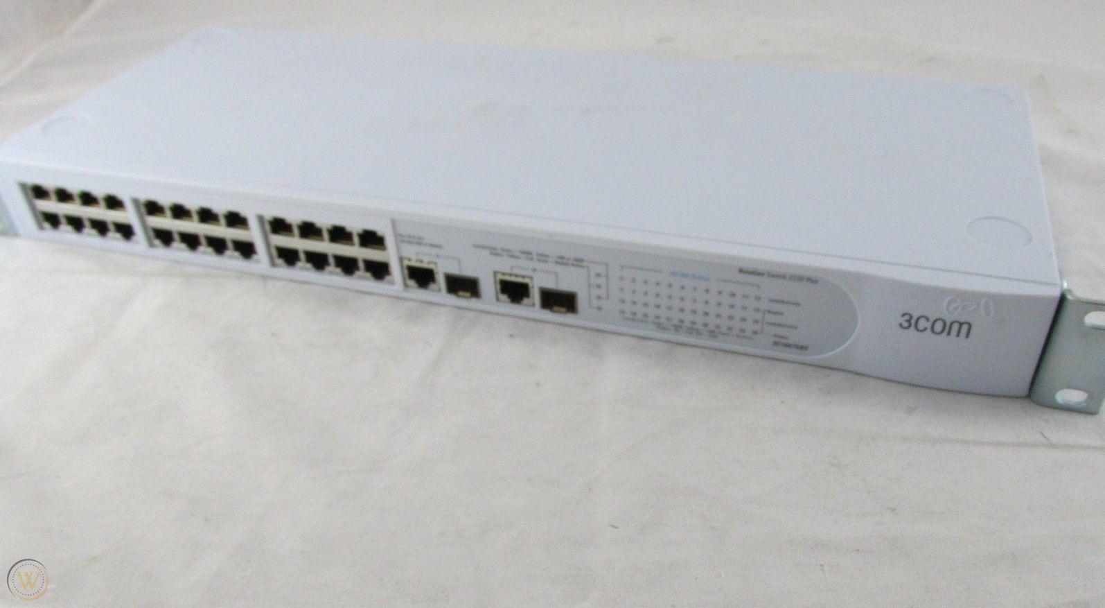 สวิตช์ 3Com 3C16490 Baseline 2226-PWR Plus Ethernet Switch - 10/100 Mbps สินค้ามือสอง มีประกัน