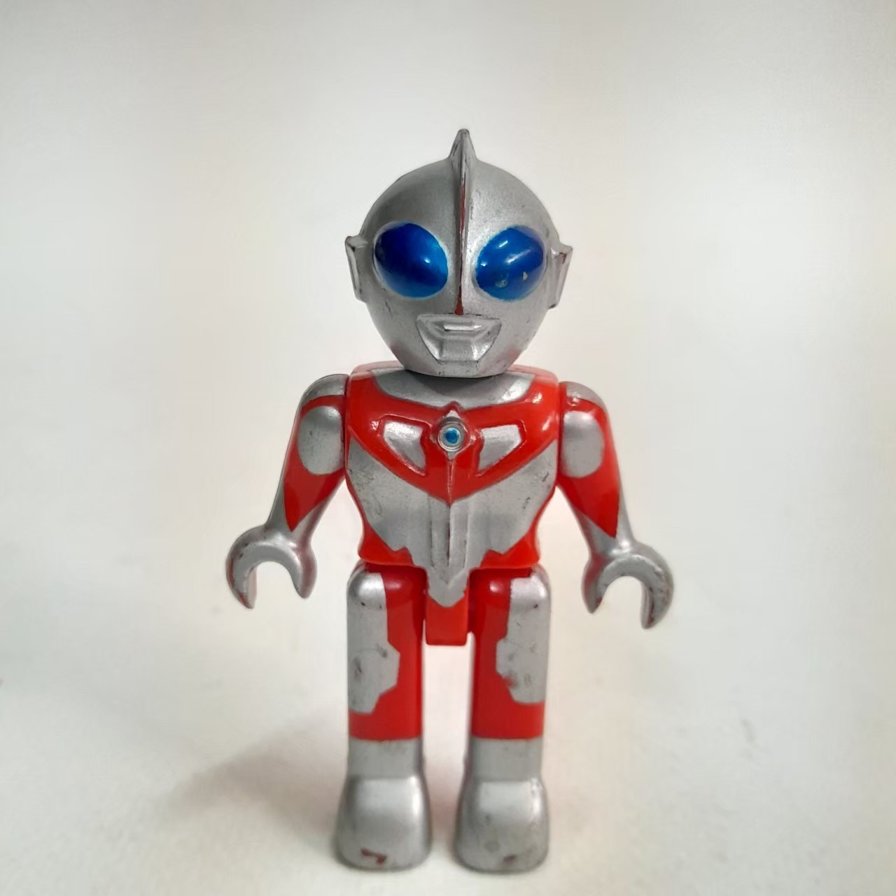 พลาสติก คูบริค ขนาด 2.5-3นิ้ว งาน Apex toys อุลตร้าแมน มิลเลนเนียม Ultraman Millenium ขยับแขนขาได้ มือสอง สภาพเก่า มีรอยบ้าง งานเก่าหายาก ไม่พบบ่อย