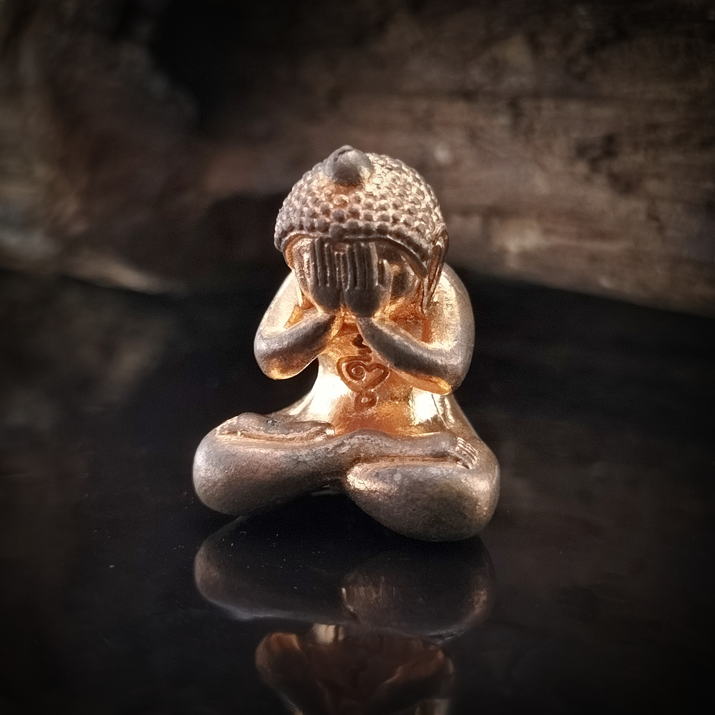 พระปิดตาพญาบังบด อุดว่านเครือร้อยปลา (หลวงปู่มี ฐิตสาโล วัดโพนทอง อายุ112ปี)