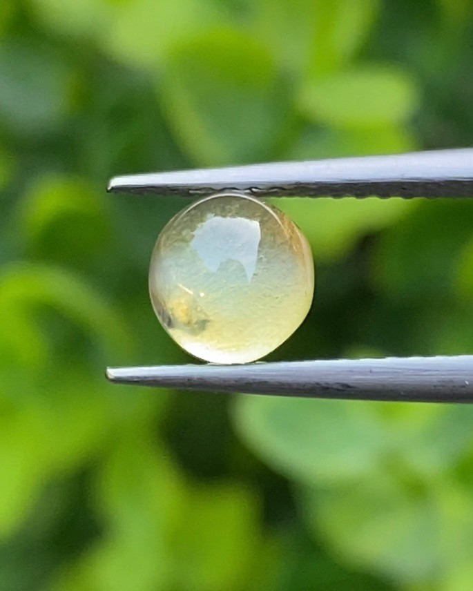 พลอย ตาแมว คริโซเบริล Cat eye Chrysoberyl 1.10 กะรัต (Cts.) พลอยแท้ อัญมณีมงคลประจําวันเกิด เครื่องประดับพลอย