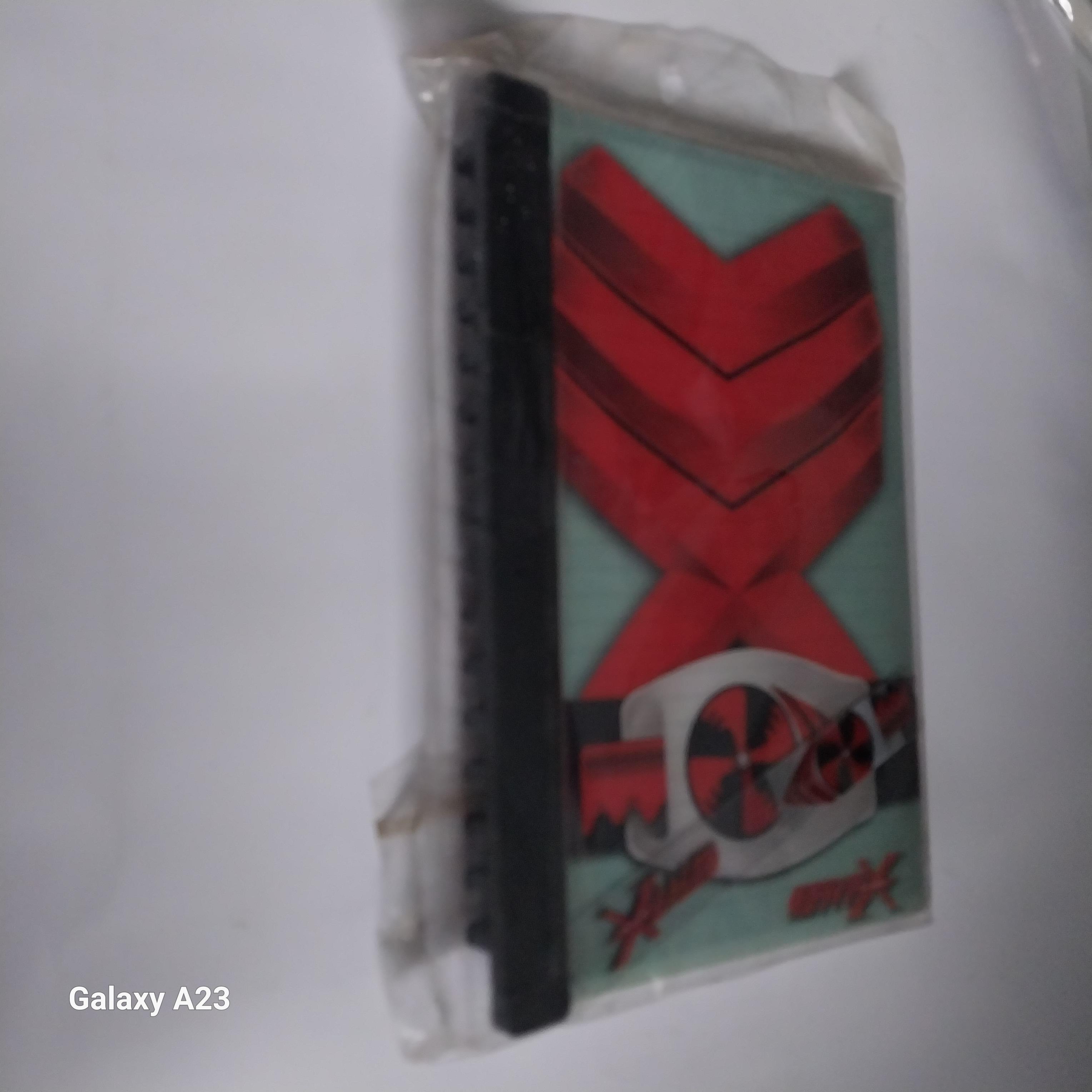 มือหนึ่งเก่าเก็บ แพ็คเกจมีตำหนิ ไม่เคยแกะ สมุดโน๊ต ไรเดอร์เอ๊กซ์ Rider X พร้อมไม้บรรทัดเล็กในแพ็คโชวะไรเดอร์