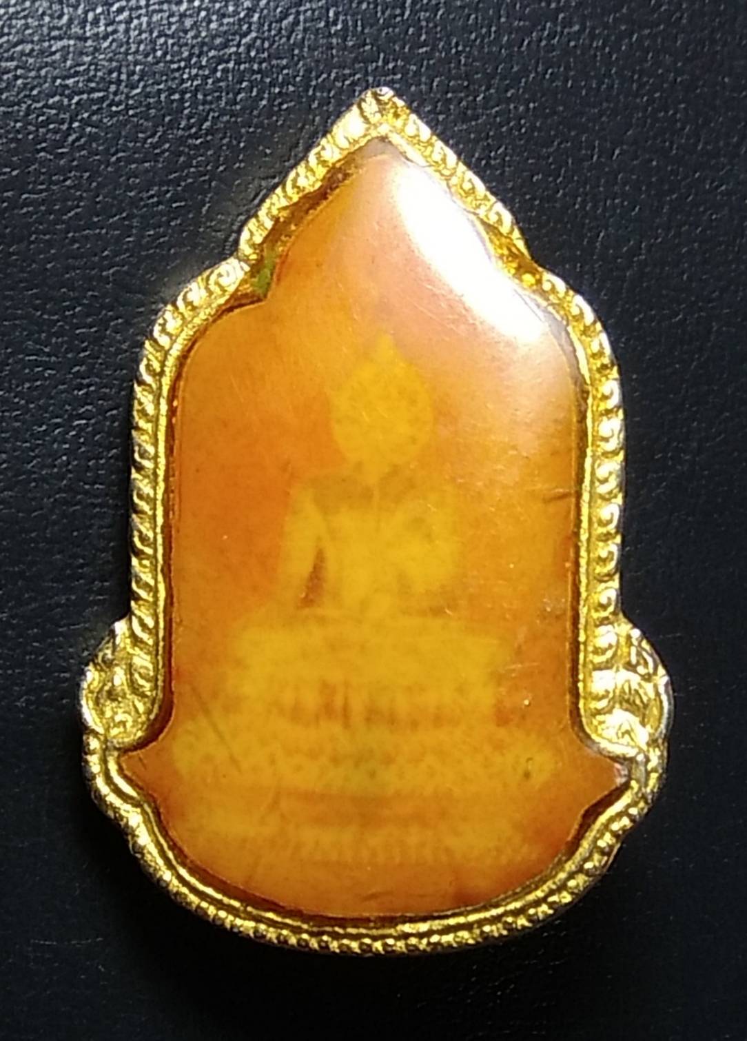 P025 เข็มกลัดที่ระลึก สมโภชกรุงรัตนโกสินทร์ 200ปี พ.ศ.2525