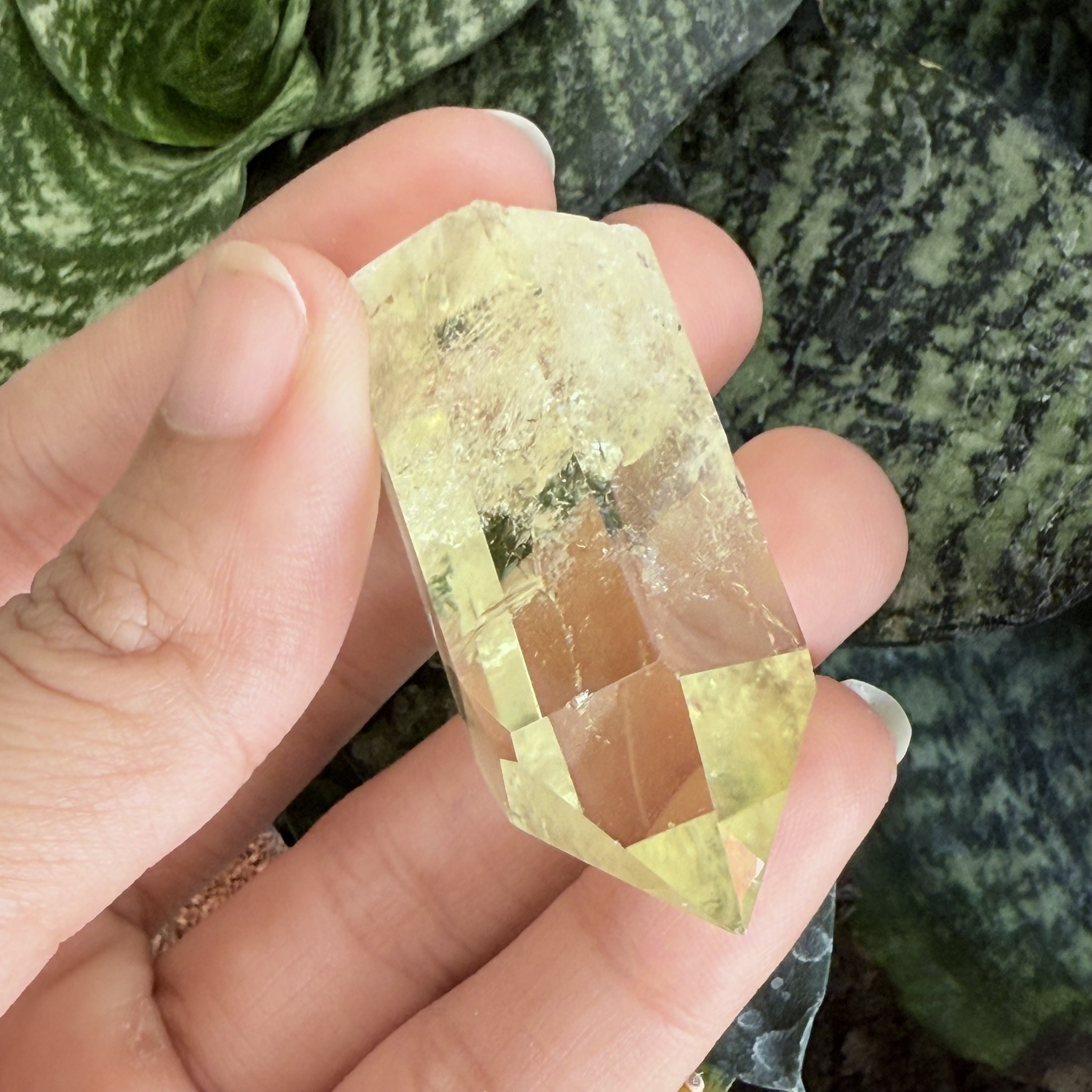 ก้อน ผลึก ซิทริน Citrine 187.82 กะรัต (Cts.) พลอยแท้ อัญมณีมงคลประจําวันเกิด เครื่องประดับพลอย