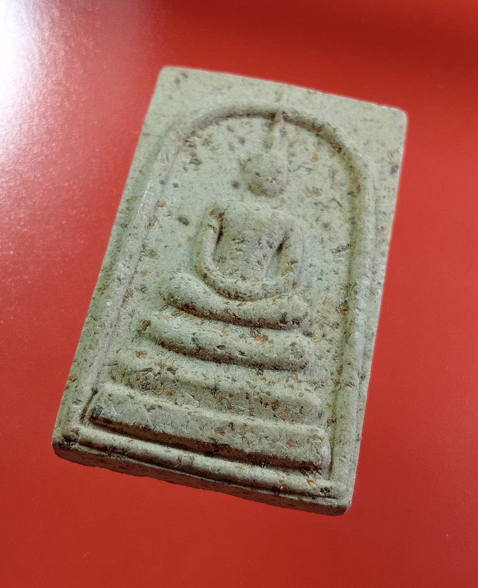 ผ3196 พระสมเด็จ พิมพ์พระประธาน เกศทะลุซุ้ม วัดเสือ จ.สุพรรณบุรี ปี2553