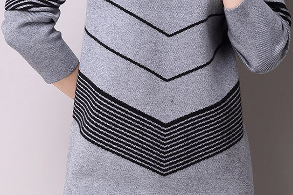 เดรสคอปีน ผ่าซิปแต่งมุก ผ้าไหมพรมวูลหนานุ่มถักลายสวย (12168B)