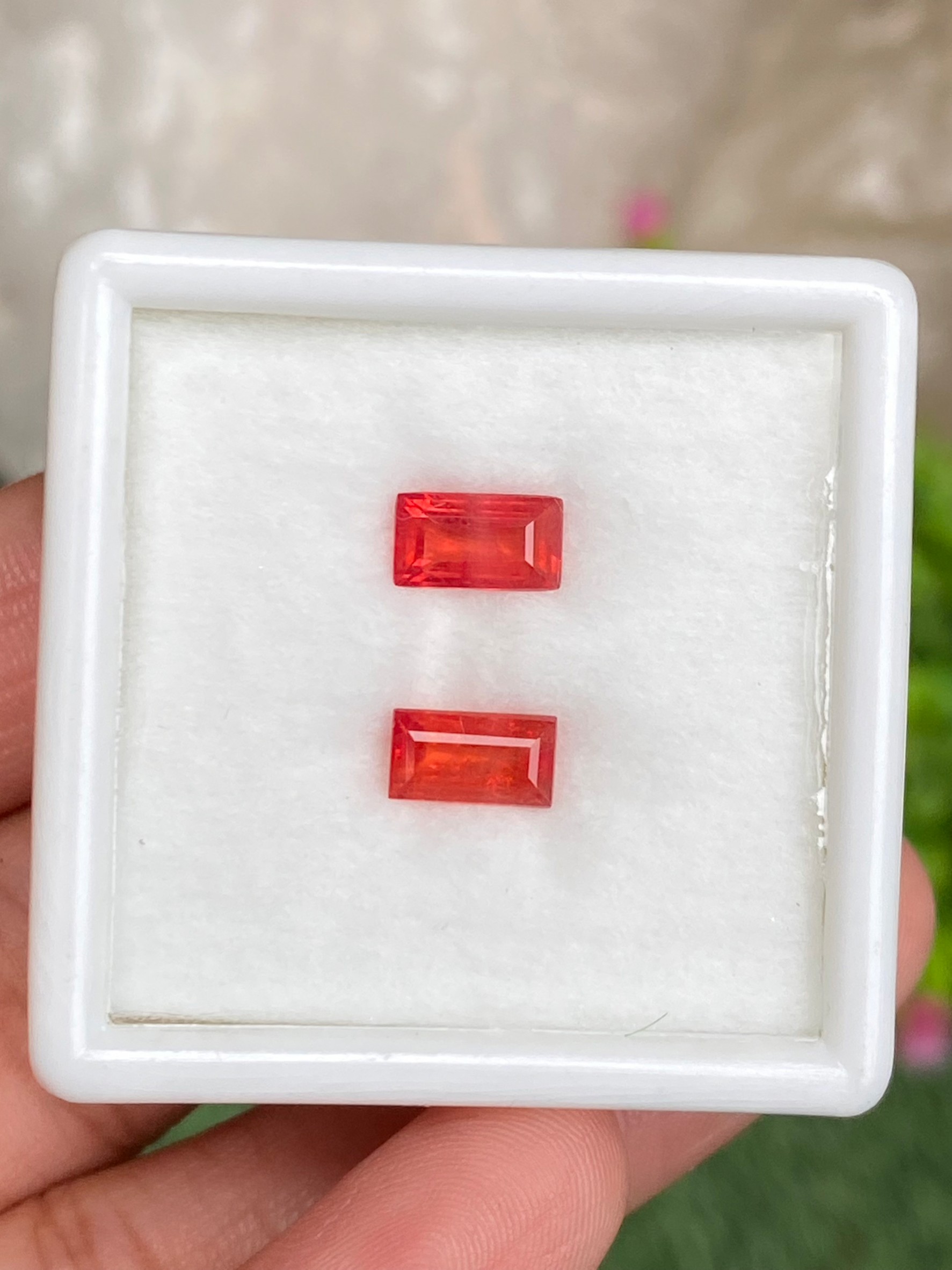 พลอย คู่ ออเรนจ์ แซฟไฟร์ Orange Sapphire 2 เม็ด 2.34 กะรัต (Cts.) พลอยแท้ อัญมณีมงคลประจําวันเกิด เครื่องประดับพลอย