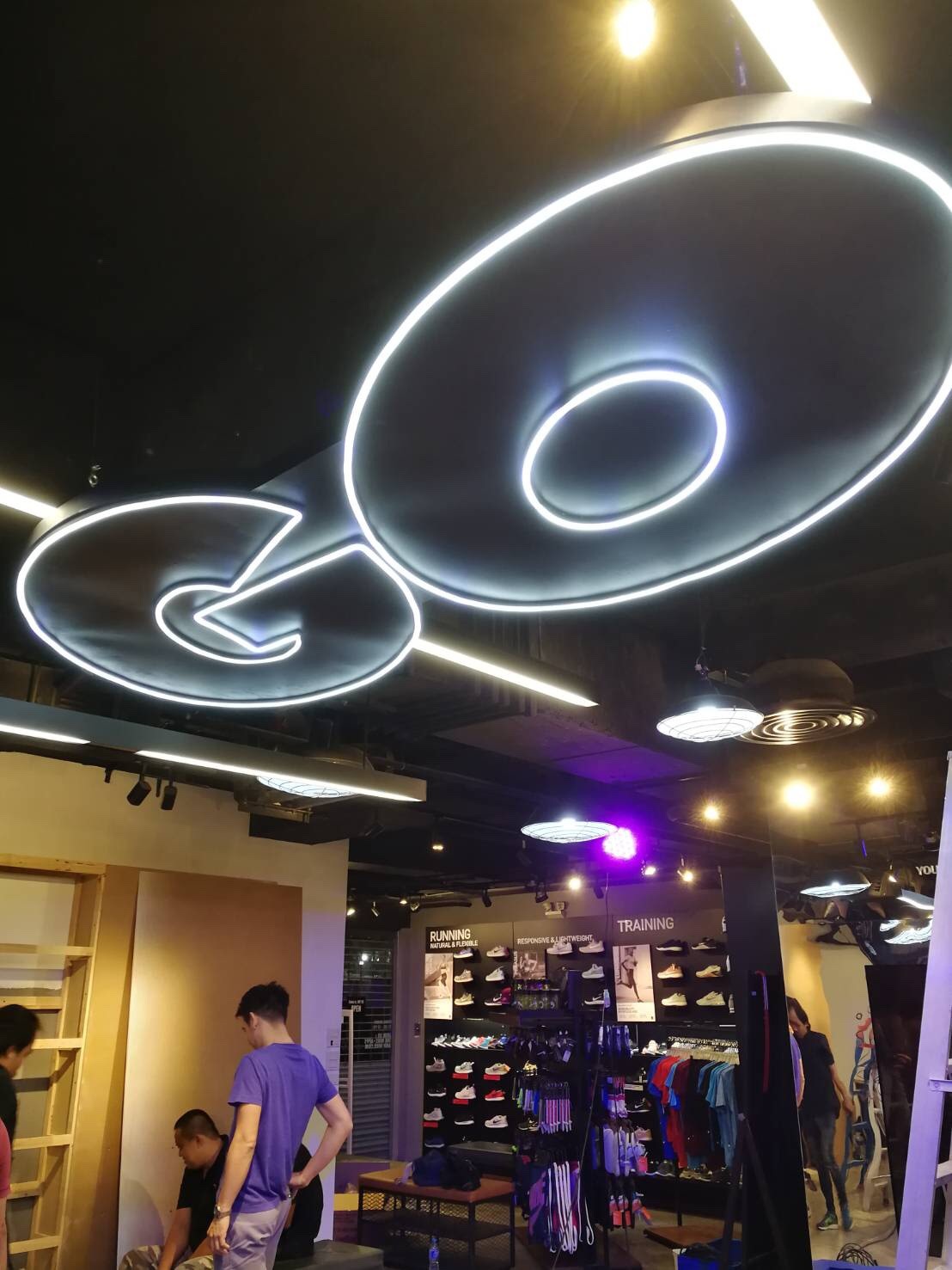 อักษรโลหะติดไฟนีออน flex led