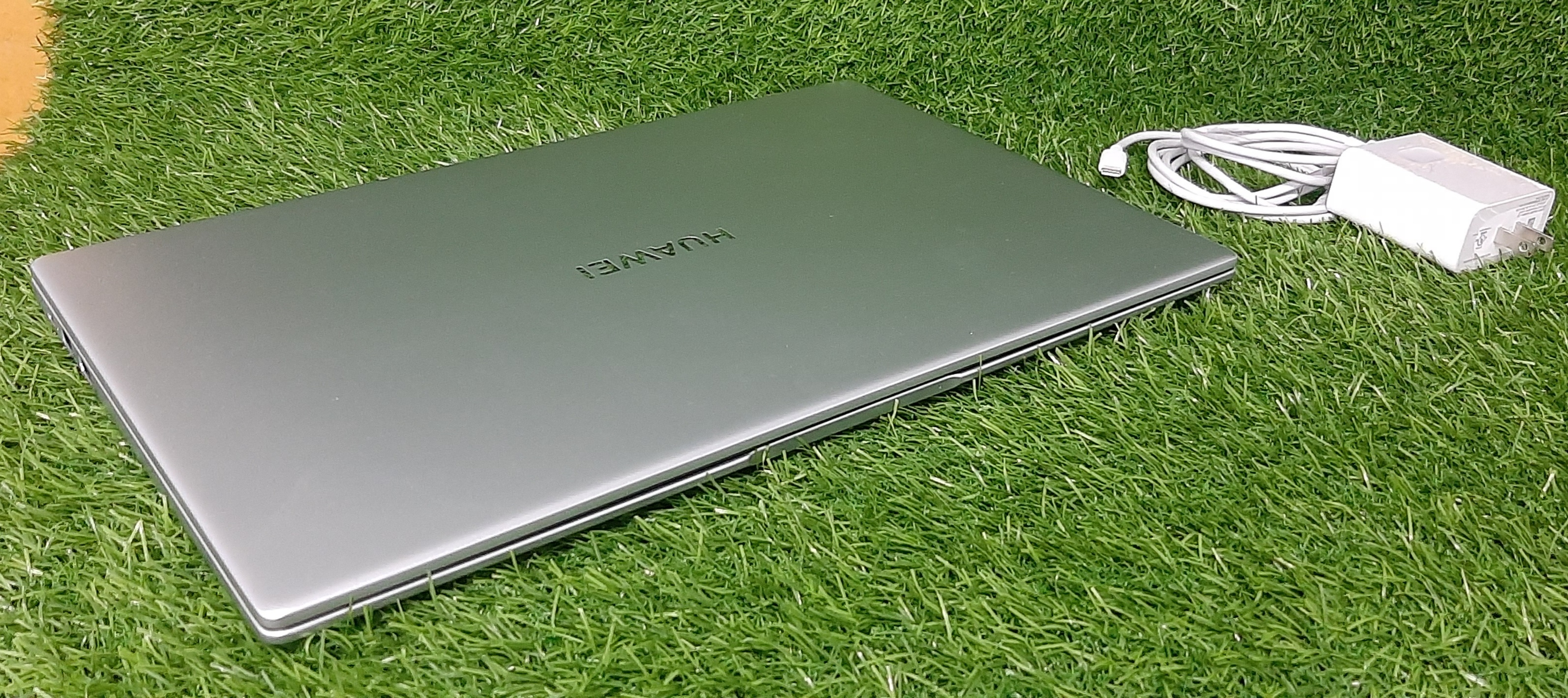 โน๊ตบุ๊คมือสอง ประกันร้าน 1 เดือน Huawei