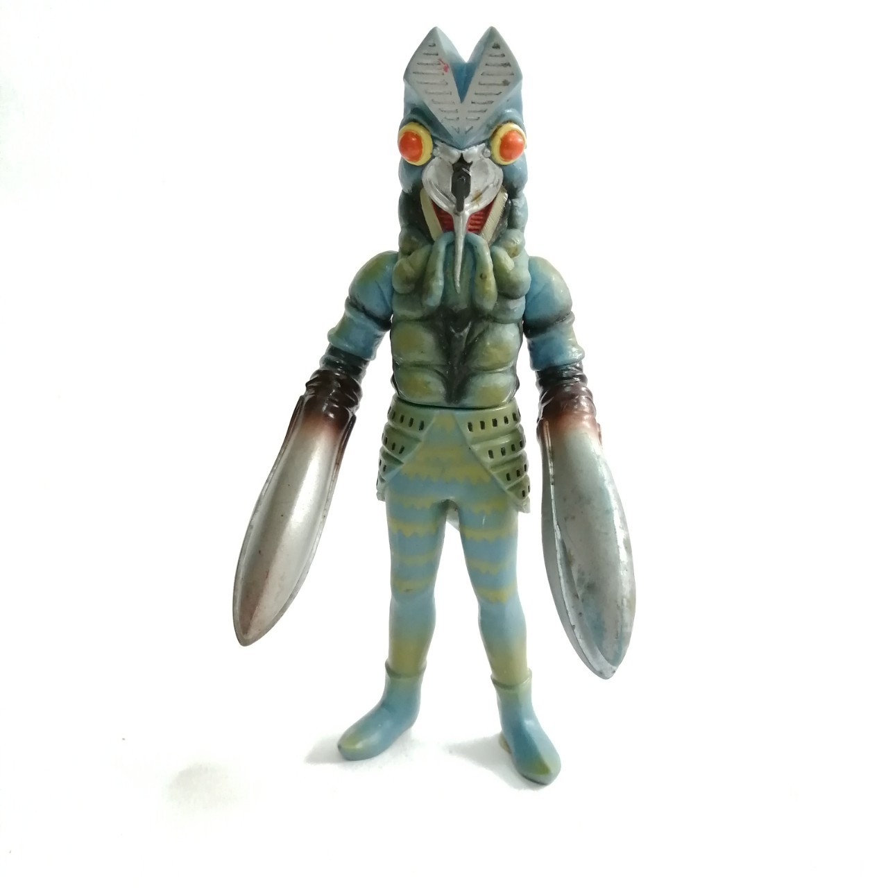 ซอฟ 6.5 -7 นิ้ว ขนาดตามรูป มนุษย์ดาวบัลตั้น จากอุลตร้าแมน1 รุ่น ขอบตาสีเหลืองดวงตาสีส้ม **มีรอยที่มือ พิจารณาก่อนซื้อ