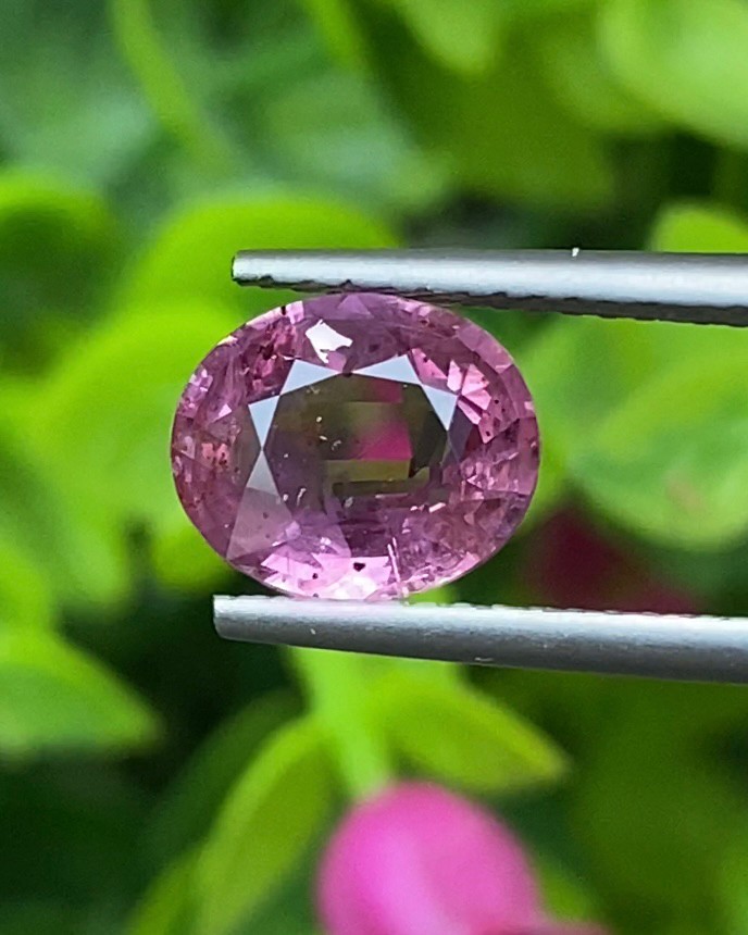 พลอย ทับทิม Ruby Sapphire 2.11 กะรัต (Cts) พร้อมใบเซอร์ พลอยแท้ อัญมณีมงคลประจําวันเกิด เครื่องประดับพลอย