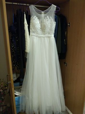 ชุดแต่งงาน แขนกุด ซีทรูช่วงอก ชายตรง