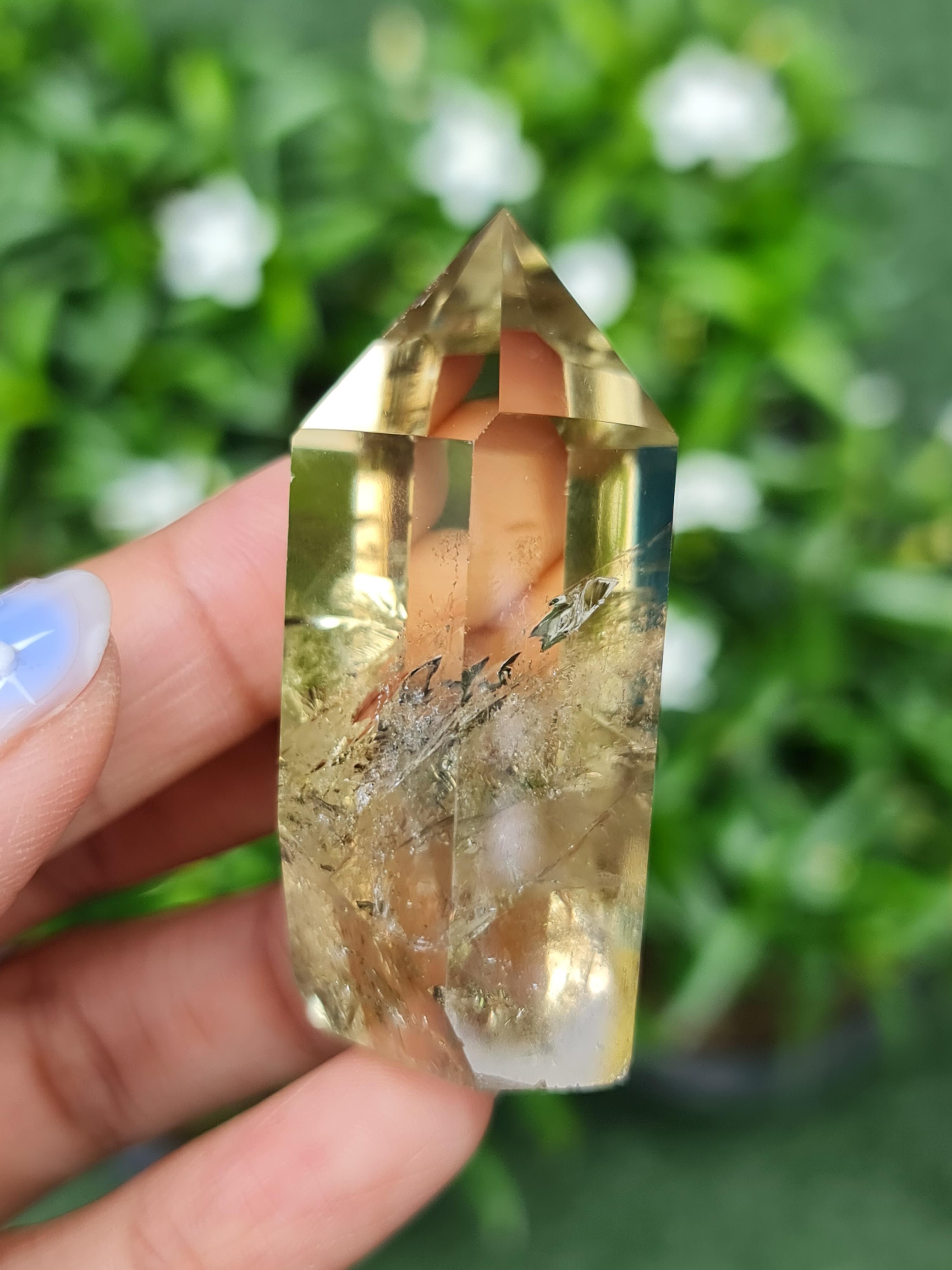 ก้อน ผลึก ซิทริน Citrine 234.40 กะรัต (Cts.) พลอยแท้ อัญมณีมงคลประจําวันเกิด เครื่องประดับพลอย