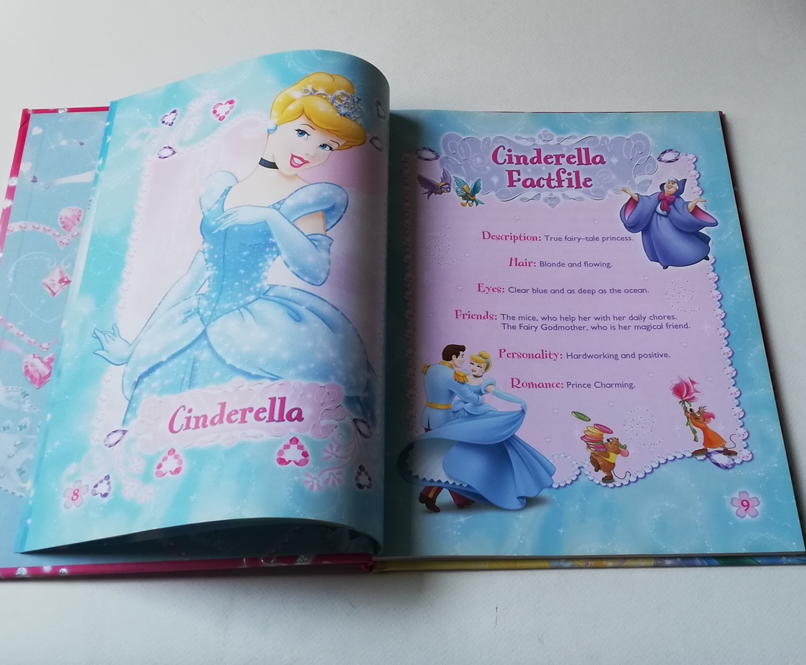 มีหลายภาพ,หนังสือภาพสวย เล่มใหญ่ ปกแข็ง นิทานและเกมส์ เจ้าหญิงดิสนีย์ ภาษาอังกฤษ Disney Princess Annual 2010 :- สโนไวท์ ออโรร่า ซินเดอเรลล่า แอเรียล แบลล์ และ จัสมิน จาก อลาดิน