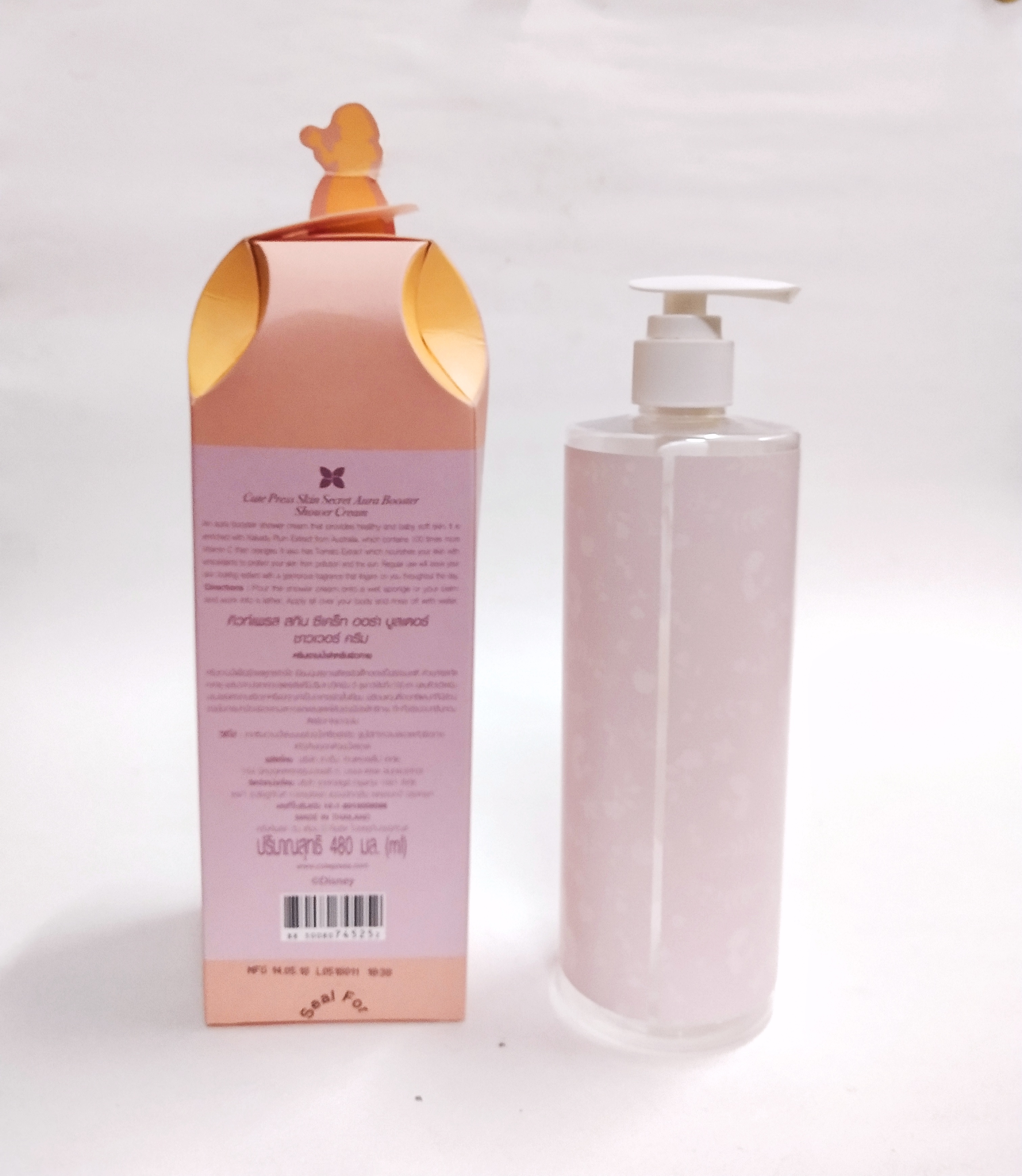 แพ็คเกจสะสม กล่องและขวดเปล่าสบู่เหลว ลาย เจ้าหญิงดิสนีย์ สโนไวท์ เป็นงานลายเส้นการ์ตูน ***ขวดสบู่เทสบู่ออก ไม่ล้าง บริเวณด้านบนที่เปิดกล่องกระดาษ จะมีรอยพับจากการเปิด-ปิด กล่อง ขนาดตามภาพ