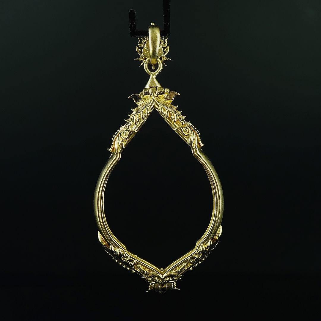 (แบบที่4.2) กรอบเนื้อบรอนซ์นอกชุบทอง สำหรับองค์พระขนาด ความสูง 4.7 เซนติเมตร ความกว้าง 3.2 เซนติเมตร