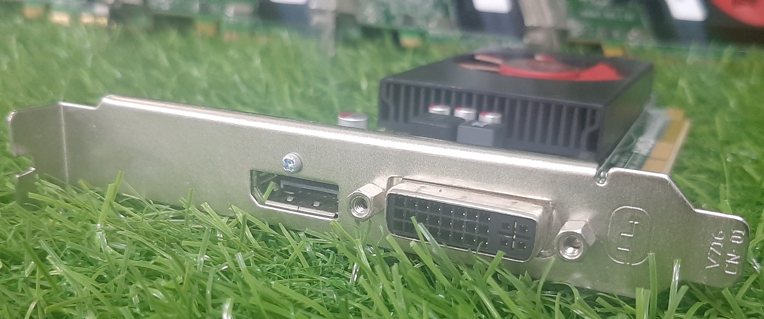 การ์ดจอมือสองสภาพดี ประกันร้าน 1 เดือน AMD R5 240 1GB DDR3 เล่มเกมส์ได้ ราคาดี