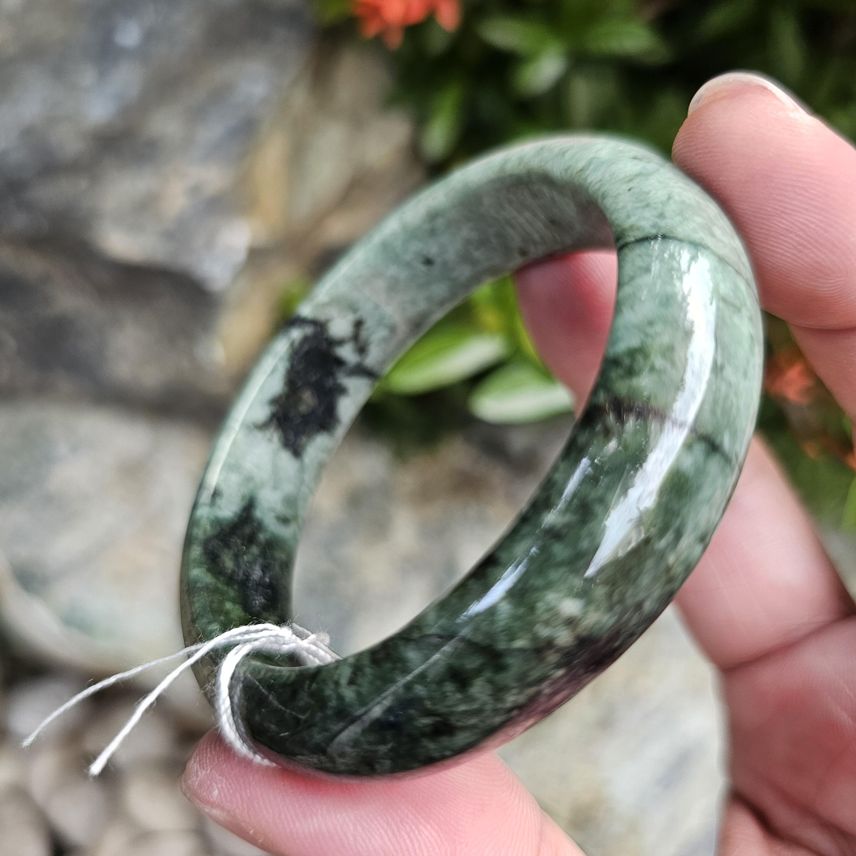 JB6804012 หยก พม่า แท้ Jade กำไลหยก 56.9 มม. (Jadeite bracelet) พม่า (Myanmar)