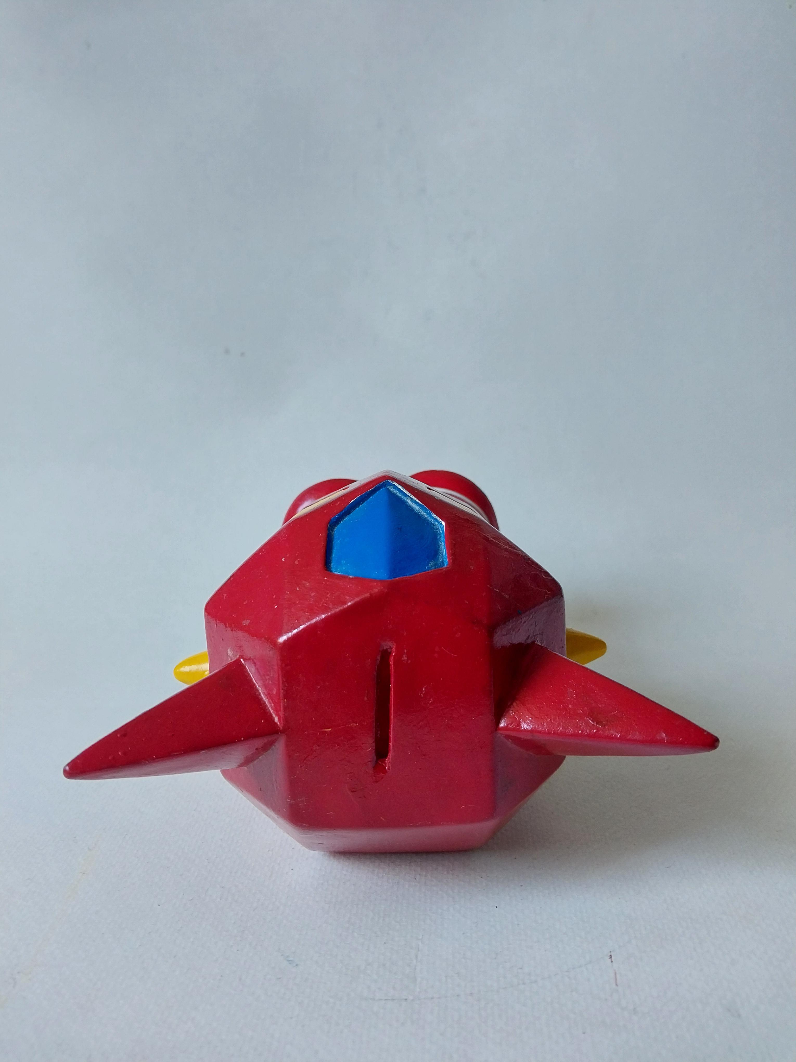 มีหลายภาพ,มีตำหนิ หุ่นเก็ตเตอร์กระปุกออมสินงานซอฟแข็ง ชนาด 6นิ้ว