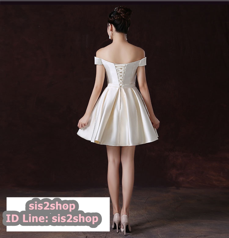 พร้อมส่ง ชุดราตรีสั้น แบบปาดไหล่ ผ้าซาตินเรียบหรู กระโปรงทรงA แต่งโบว์2ชั้น ช่วงเอว สีขาว (เชือกผูกหลัง)