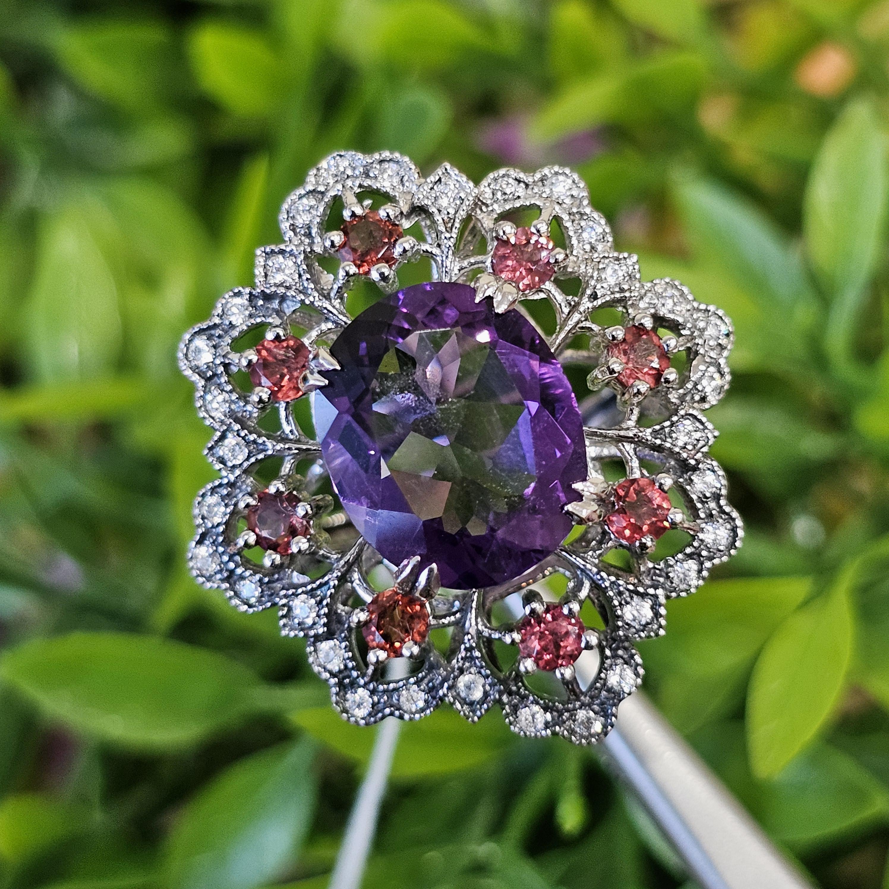 แหวนอเมทิส ตัวเรือนเงิน 56 ชุบทองคำขาว/โรเดียม ประดับด้วย เพชร CZ คัดคุณภาพ