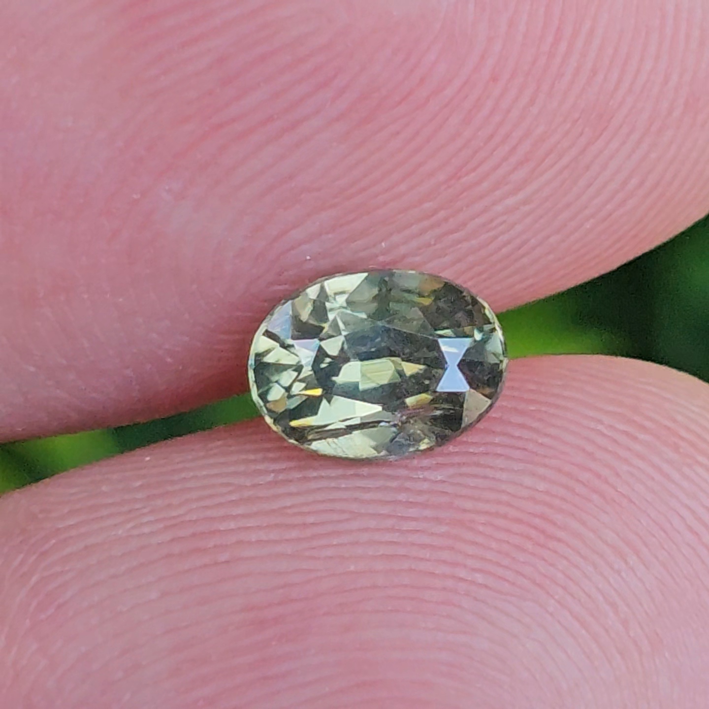 พลอย เพทาย Natural Zircon 1.04 กะรัต (Cts.) ดิบ พลอยแท้อัญมณีมงคล ประจําวันเกิด เครื่องประดับพลอย