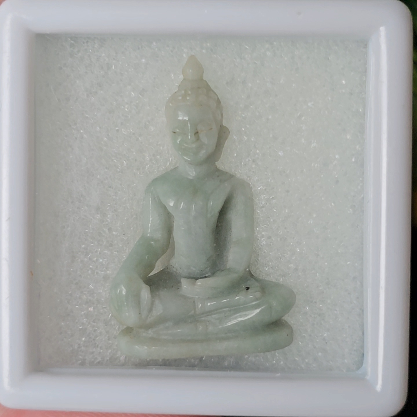 หยก แกะสลัก รูป พระ (Burmese jadeite) 20.87 กะรัต (cts.) หยก พม่า แท้