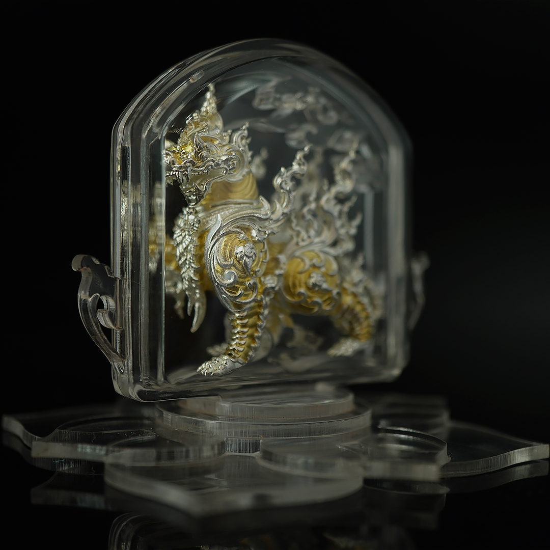 บริการเลี่ยมใสกันน้ำ กันฝุ่น แบบตั้งได้ (ขนาดพระไม่เกิน 5 เซนติเมตร) ** ลูกค้าส่งงานมาเลี่ยมที่ร้าน ระยะเวลาเลี่ยมประมาณ 3-5 วัน ไม่รวมระยะเวลาจัดส่ง **