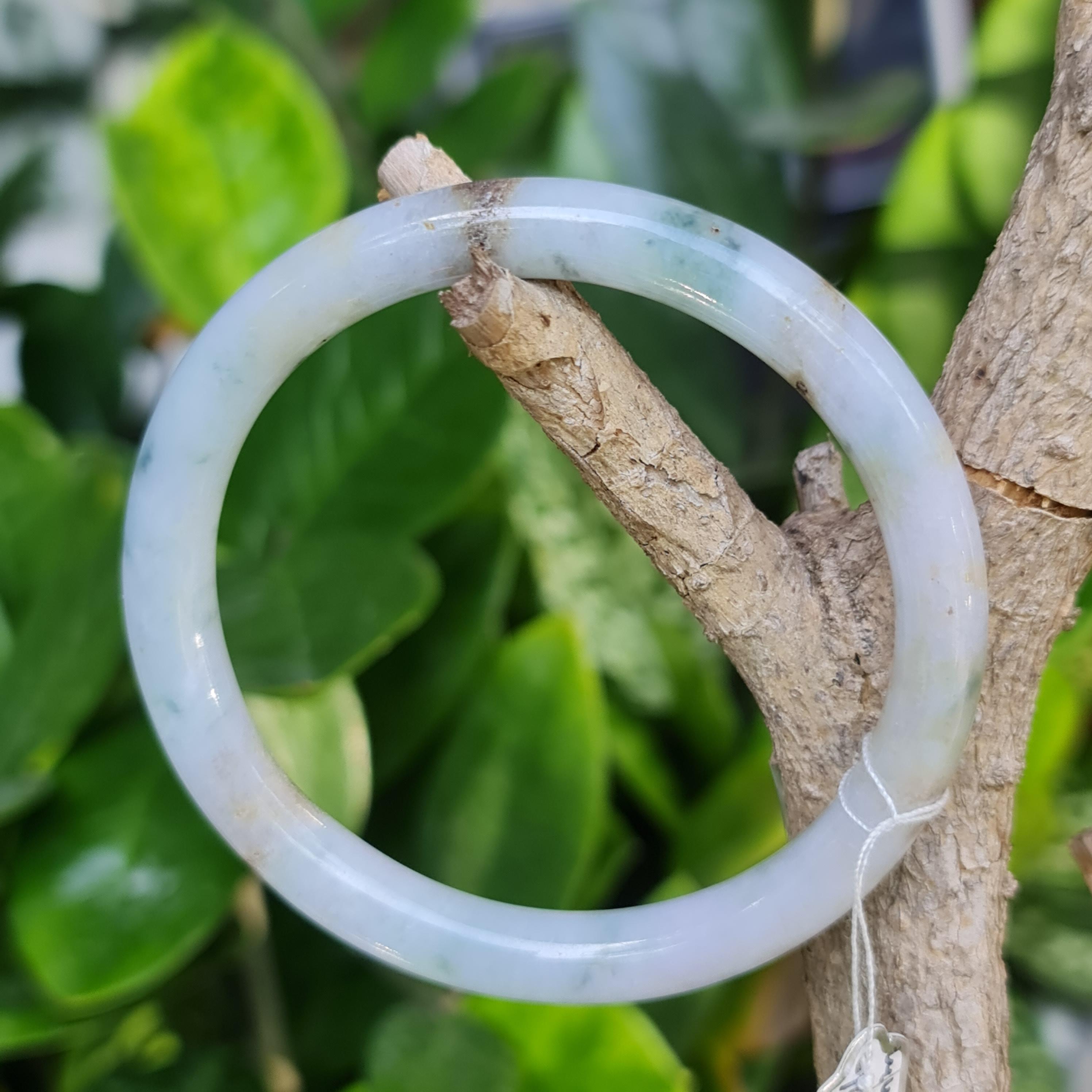 JB6711001 หยก พม่า แท้ Jade กำไลหยก 56.2 มม. (Jadeite bracelet) พม่า (Myanmar)