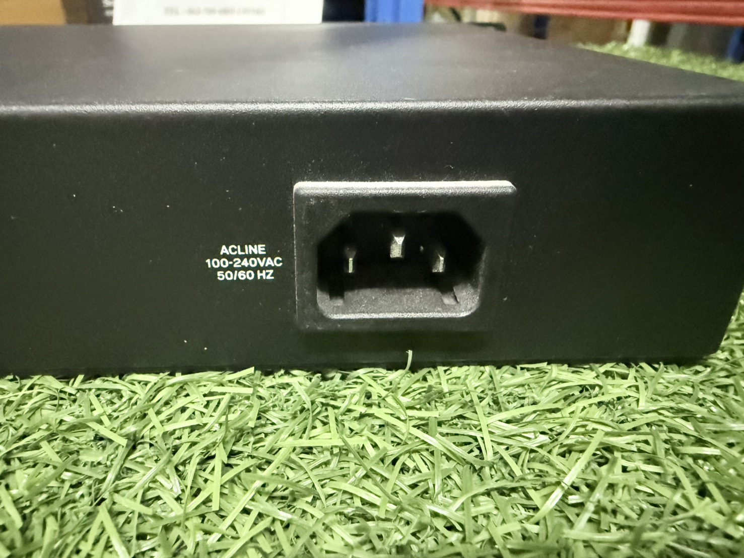 Switch Linksys LGS124 Unmanaged Gigabit Switch 24-port