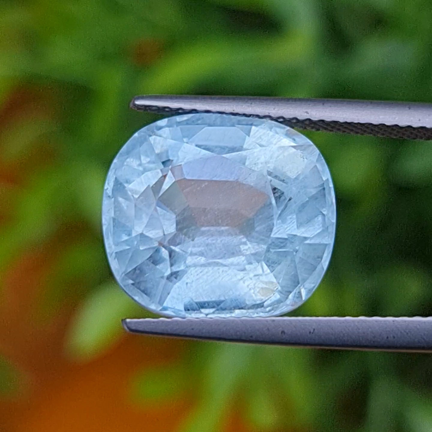 พลอย อความารีน Aquamarine 12.21 กะรัต (Cts.) พร้อมใบเซอร์ พลอยแท้ อัญมณีมงคลประจําวันเกิด เครื่องประดับพลอย