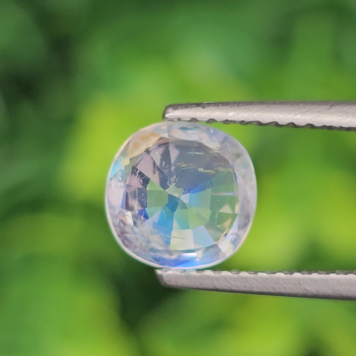 พลอย มูนสโตน เรนโบว์ rainbow moonstone 1.47 กะรัต (cts.) พลอยแท้ อัญมณีมงคลประจําวันเกิด เครื่องประดับพลอย