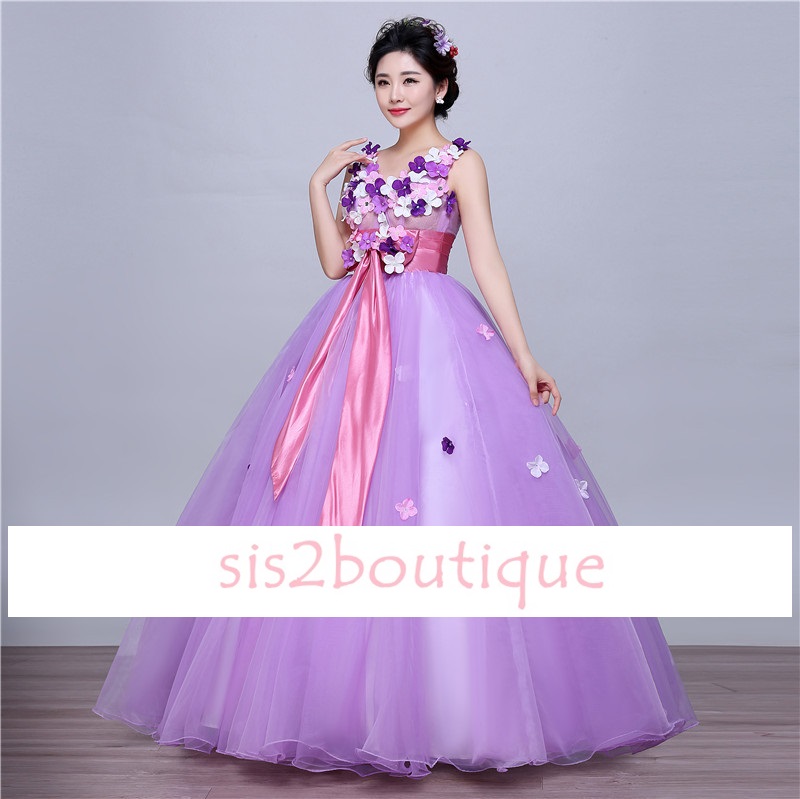 Pro-order ชุดราตรี ชุดแฟนซียาว แบบแขนกุด กระโปรงผ้าแก้ว ช่วงบนเป็นผ้าตาข่าย แซมด้วยดอกและผูกโบว์ช่วงเอว เชือกผูกหลัง