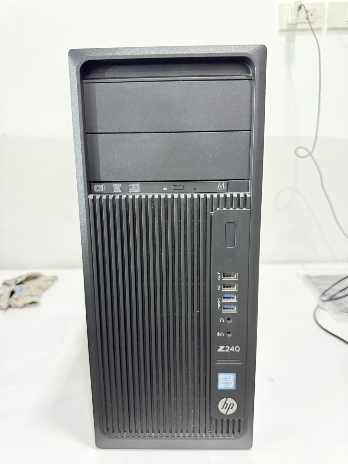 HP Z240 Workstation (i7-6700/4GB*2/SSD 240GB/K420 2GB)