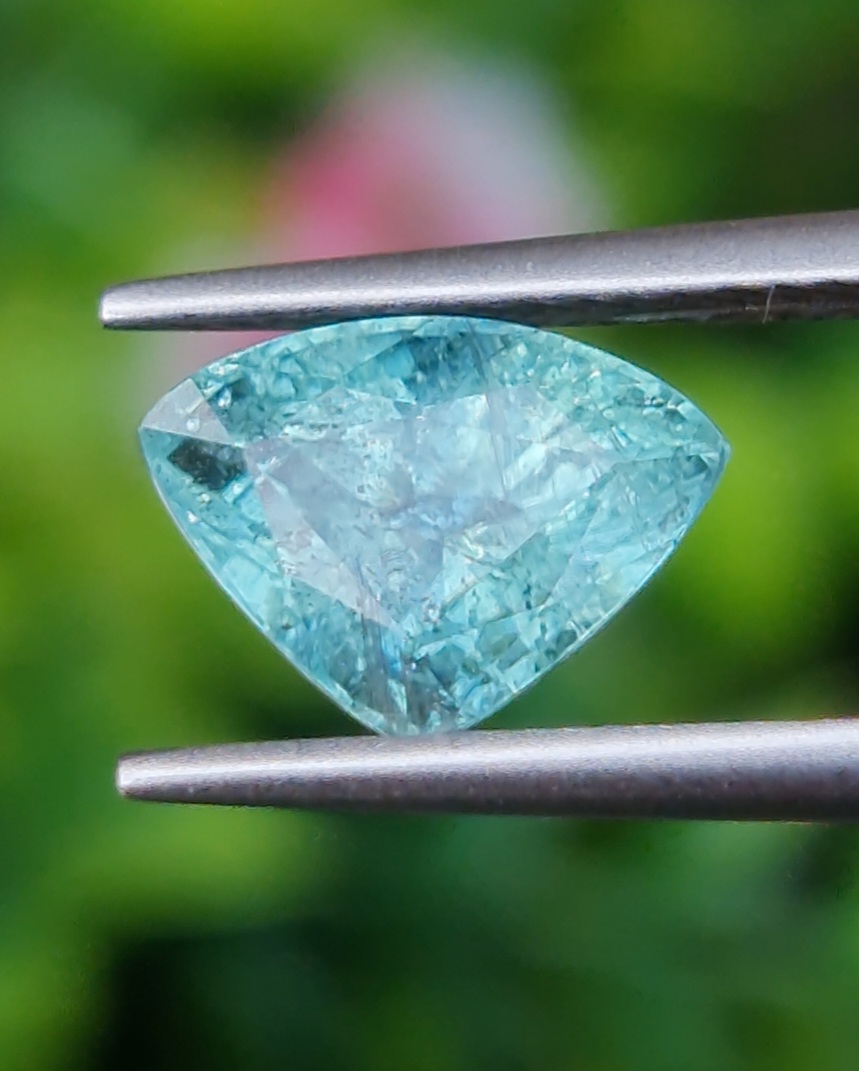 พลอย พาไรบ้า ทัวร์มาลีน Paraiba Tourmaline 2.17 กะรัต (Cts.) พร้อมใบเซอร์ พลอยแท้อัญมณีมงคล ประจําวันเกิด เครื่องประดับพลอย