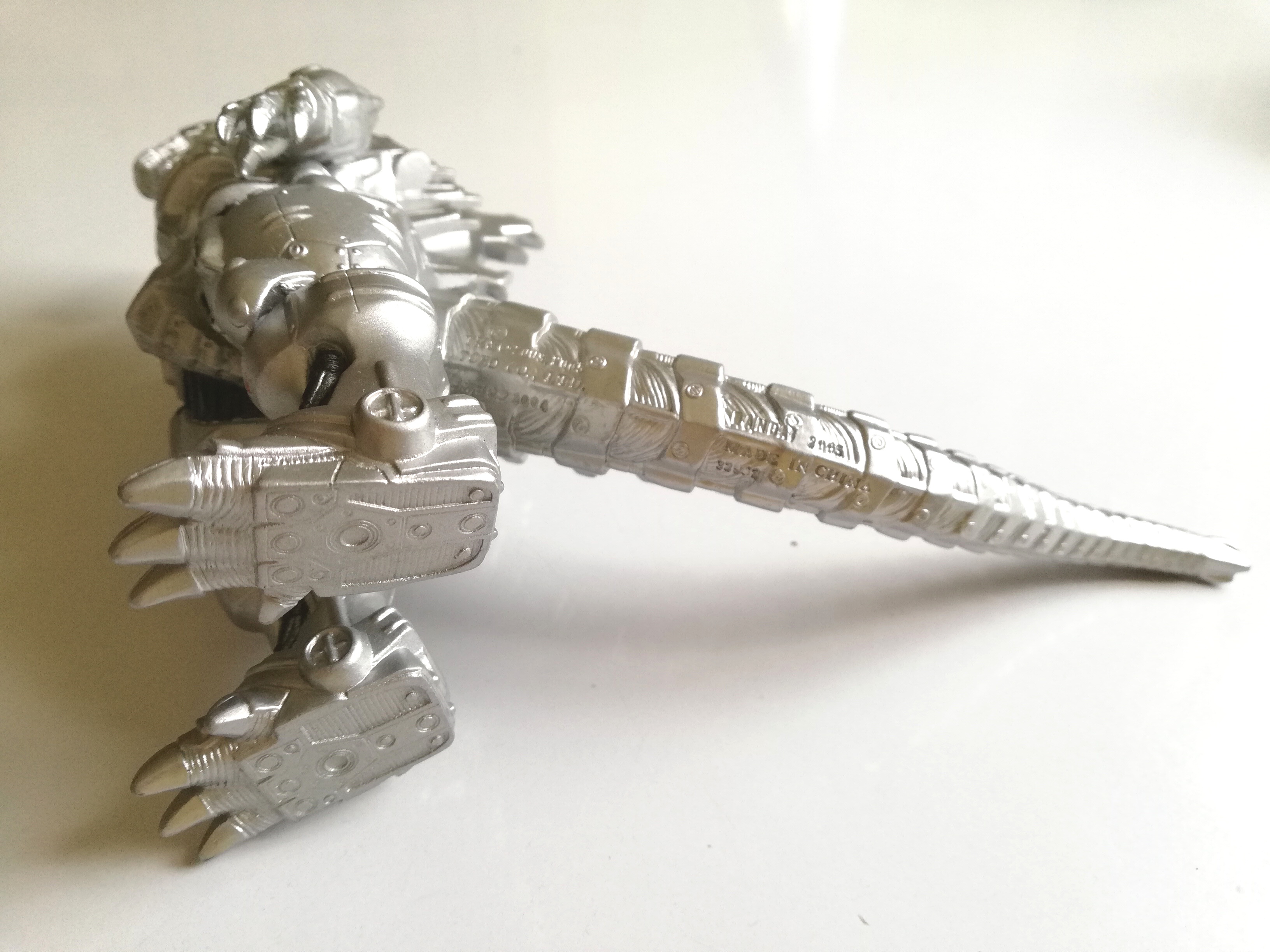 ซอฟ6นิ้ว เมก้าก๊อตซิลล่า2003 ตัวสีเงิน ซอฟไวนิล หาง-แขน-ขา หมุนได้ ขนาด 6",Model Soft Vinyl Mega Godzilla with movable hands, legs and tail, movie monster