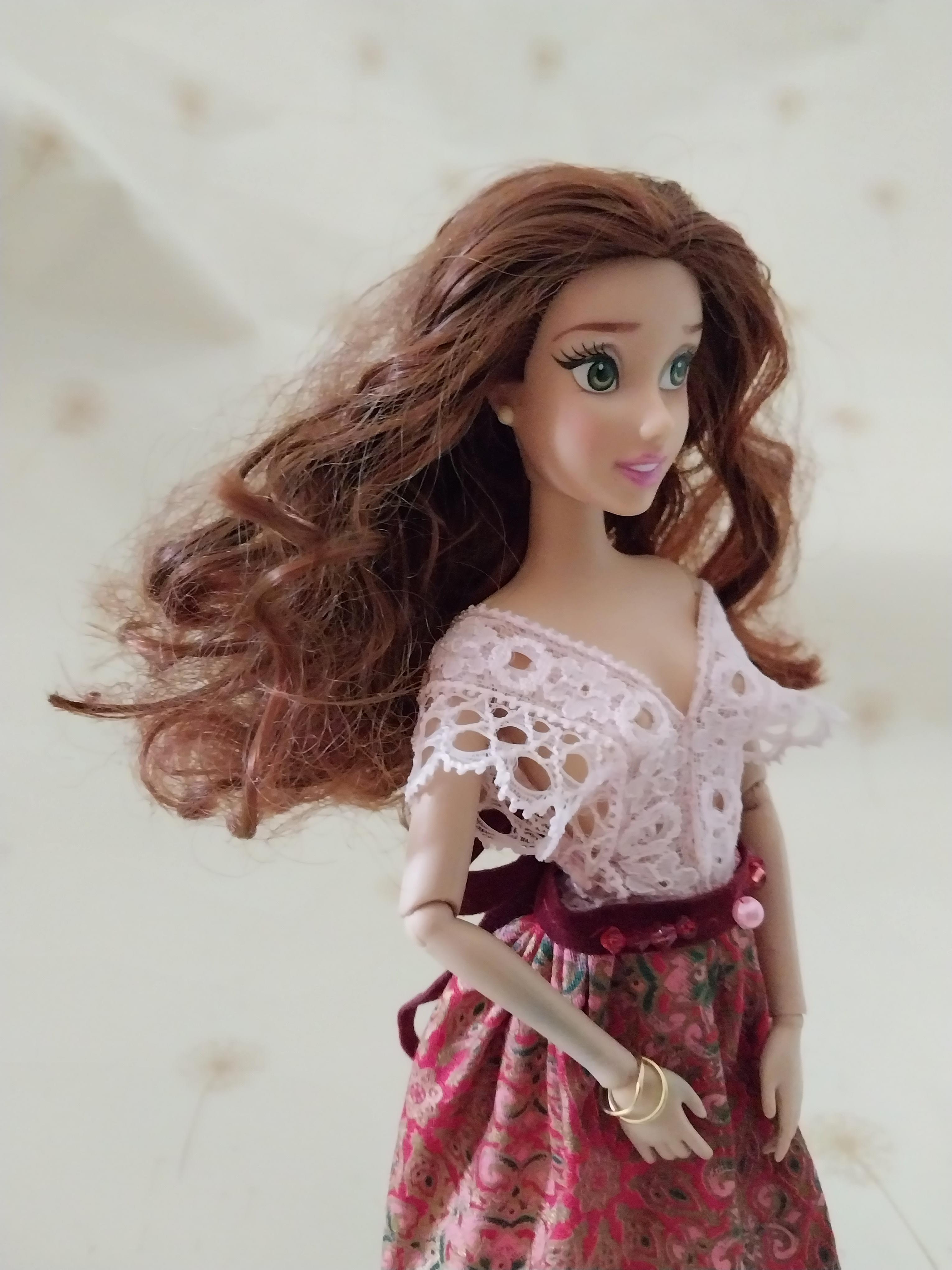 ตำหนิ แขนซ้ายและมือมีรอยสีฟ้า ขามีรอยเปื้อน ตามภาพ,แบลล์ ดิสนีย์ปริ๊นเซส Beauty and the Beast งานแท้ Disney China แขนข้อต่อ ขายาง