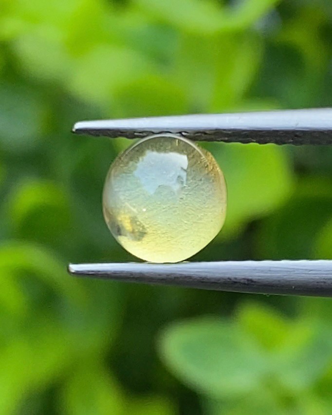 พลอย ตาแมว คริโซเบริล Cat eye Chrysoberyl 1.10 กะรัต (Cts.) พลอยแท้ อัญมณีมงคลประจําวันเกิด เครื่องประดับพลอย