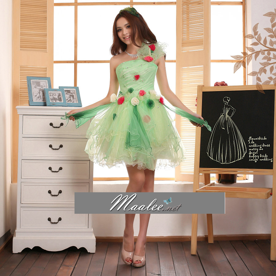 พร้อมเช่า ชุดแฟนซี ชุดราตรีสั้น สีเขียว/เหลือง แต่งดอกไม้หลากสี ชายหยัก ฟูสวย สำเนา