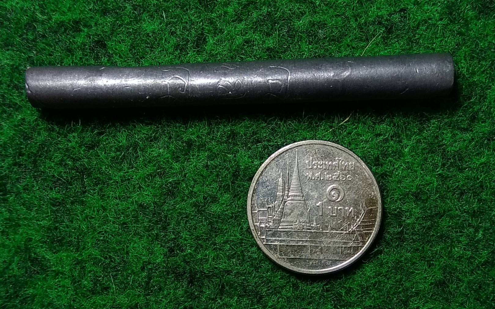 ร007 ตะกรุด จารมือ ว.ท.ช ไม่ทราบที่ครับ