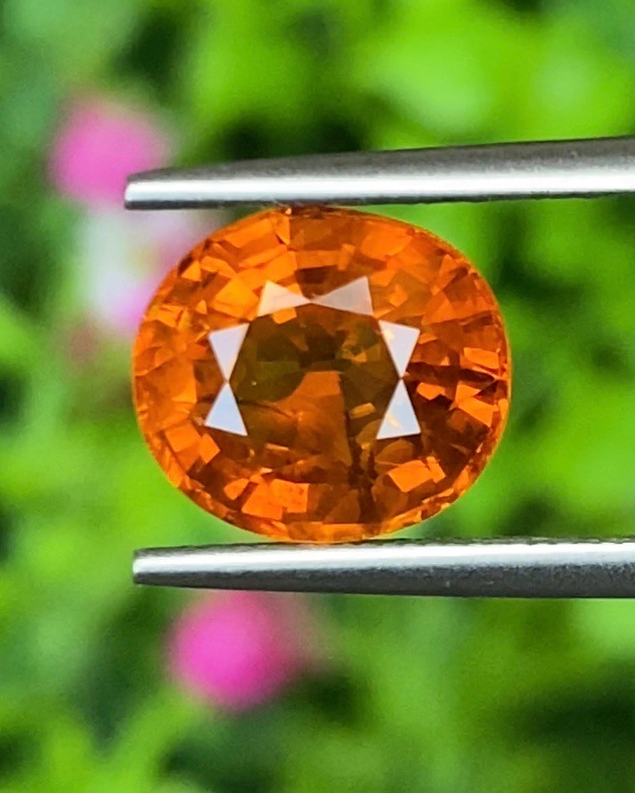พลอย บุษราคัม Yellow Sapphire 4.31 กะรัต (Cts.) พลอยแท้ อัญมณีมงคลประจําวันเกิด เครื่องประดับพลอย