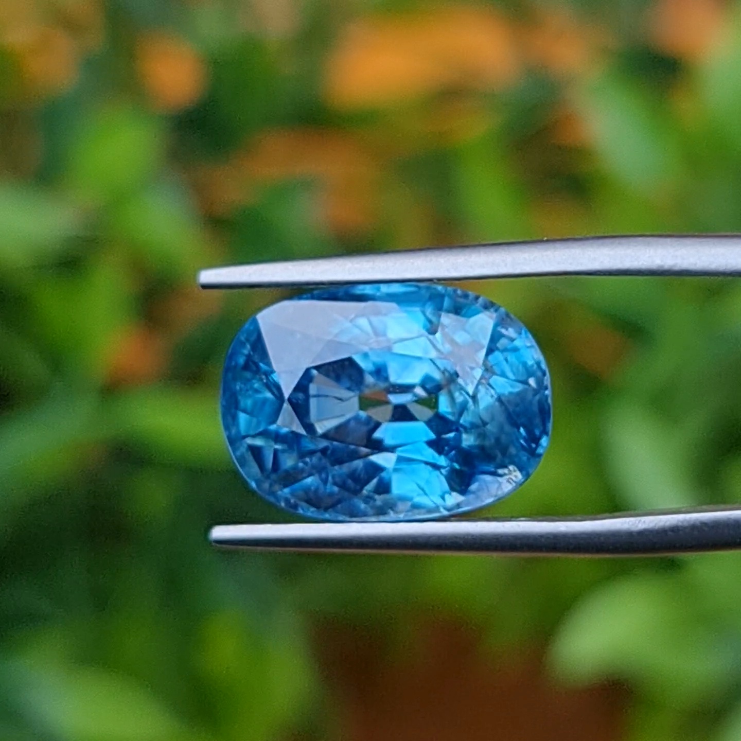 พลอย เพทาย (Zircon) 2.02 กะรัต (Cts.) พลอยแท้ อัญมณีมงคลประจําวันเกิด เครื่องประดับพลอย