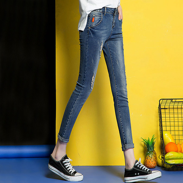 กางเกงยีนส์ทรงสกินนี่ ขายาวแปดส่วน แต่งขาแนวเซอร์ (11932X)