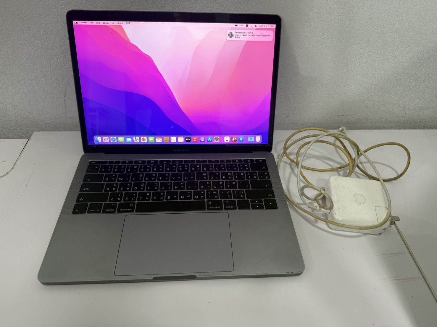 Macbook Pro 13" 2017(i5-7360U/8GB/128GB) + Adapter จอ Bright หนัก,ปุ่ม Command กดยาก รอยรอบเครื่อง,แบตเริ่มเสื่อม