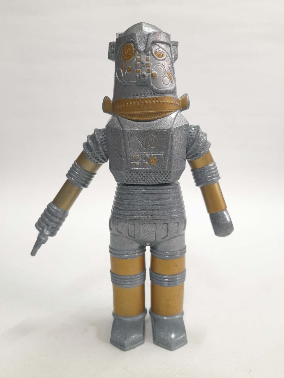 ซอฟ 6.5-7 นิ้ว หุ่นยนต์ U-TOM จากอุลตร้า เซเว่น มือสอง สภาพดี มีรอยบ้าง มีปั๊มใต้เท้า japan 1983 ไม่พบบ่อย