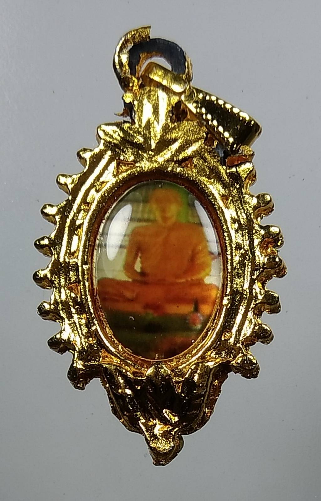 P052 ล็อคเก็ต หลวงปู่เทพโลกอุดร