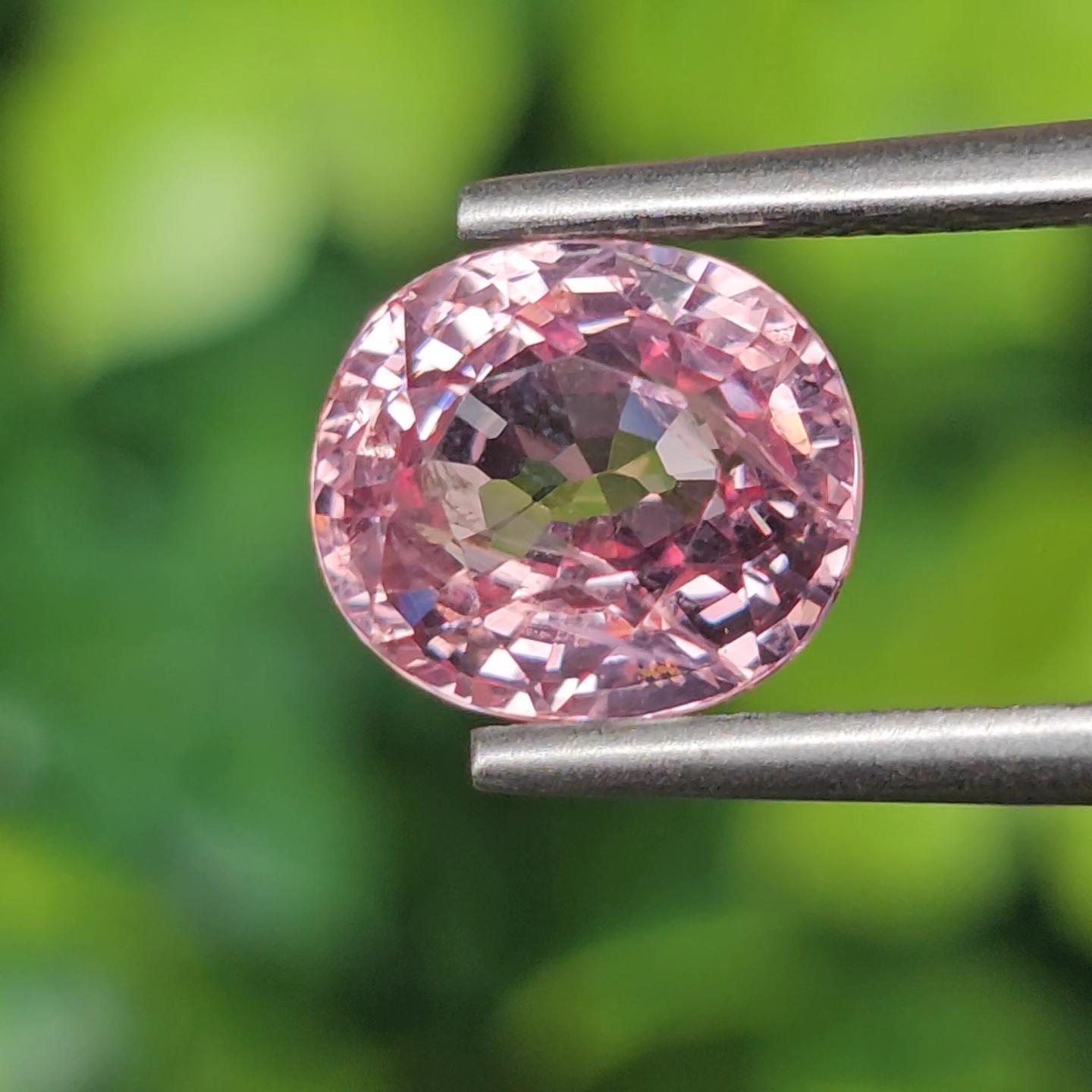 พลอย สปิเนล (Spinel) 3.10 กะรัต (Cts.) พลอยแท้ อัญมณีมงคลประจําวันเกิด เครื่องประดับพลอย