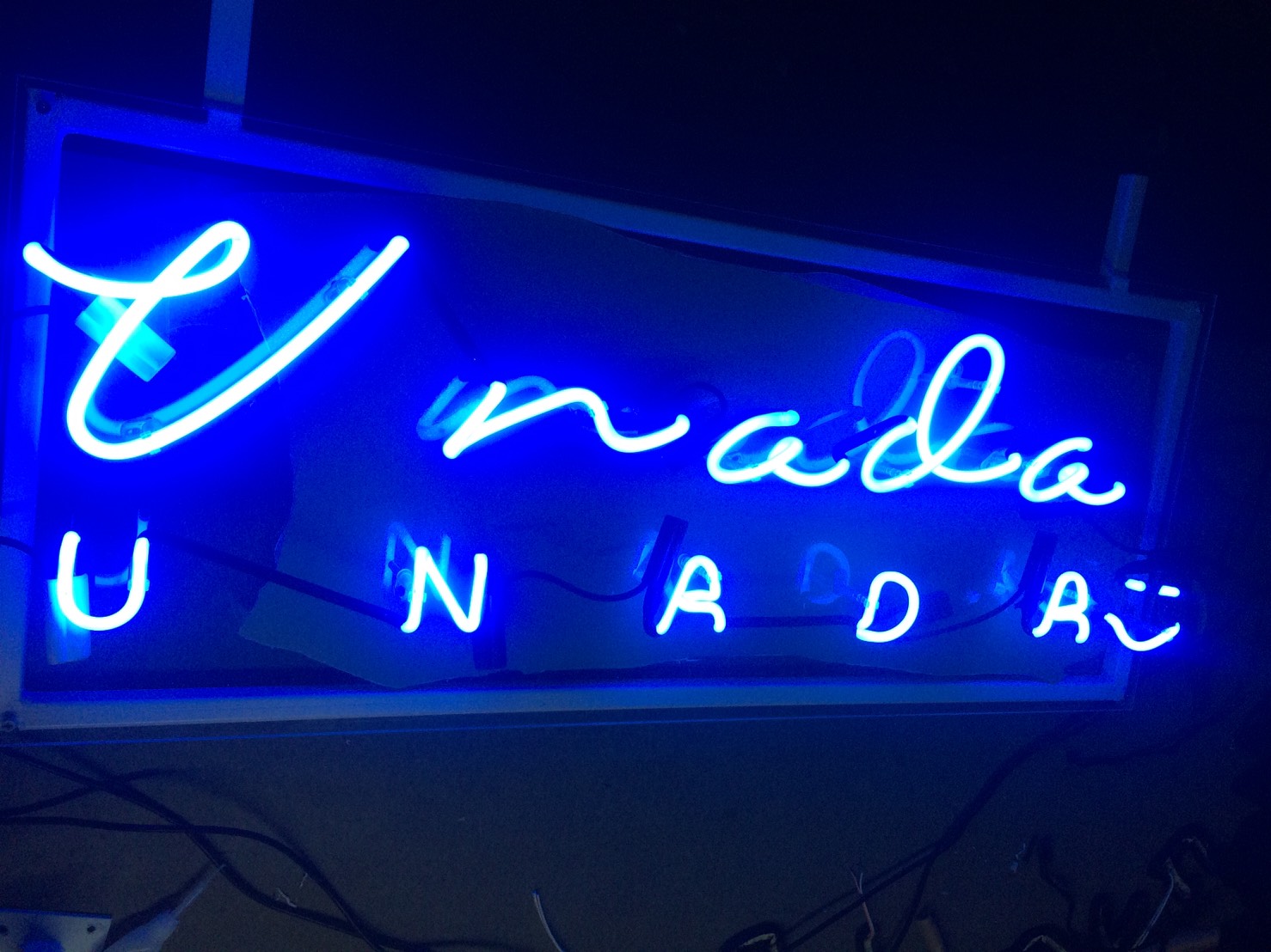 ป้ายไฟนีออนดัด #Unada #นีออนดัด #ไฟดัดภาษาอังกฤษ